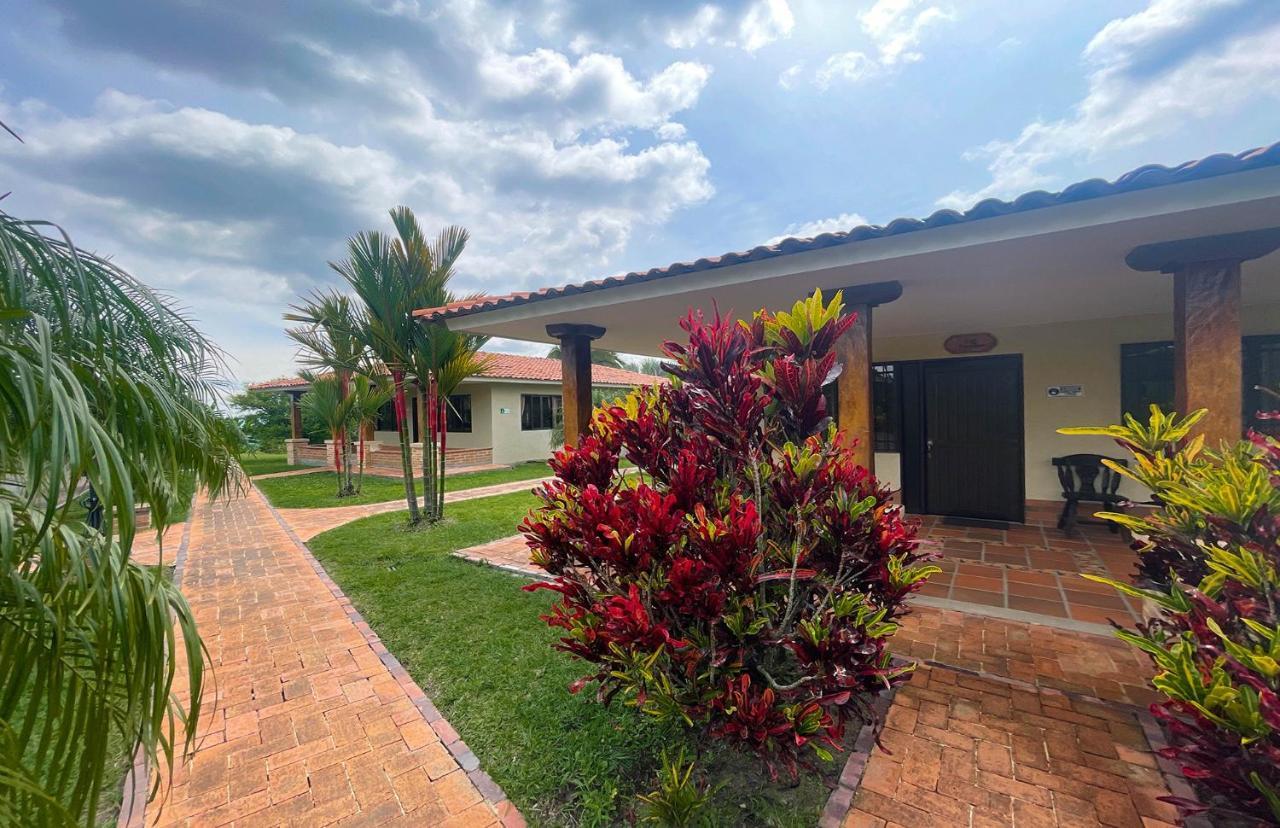 La Victoria Hotel Campestre 金巴亚 外观 照片
